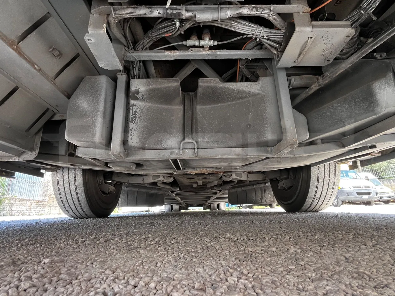 Iveco Crossway - front undercarriage from front