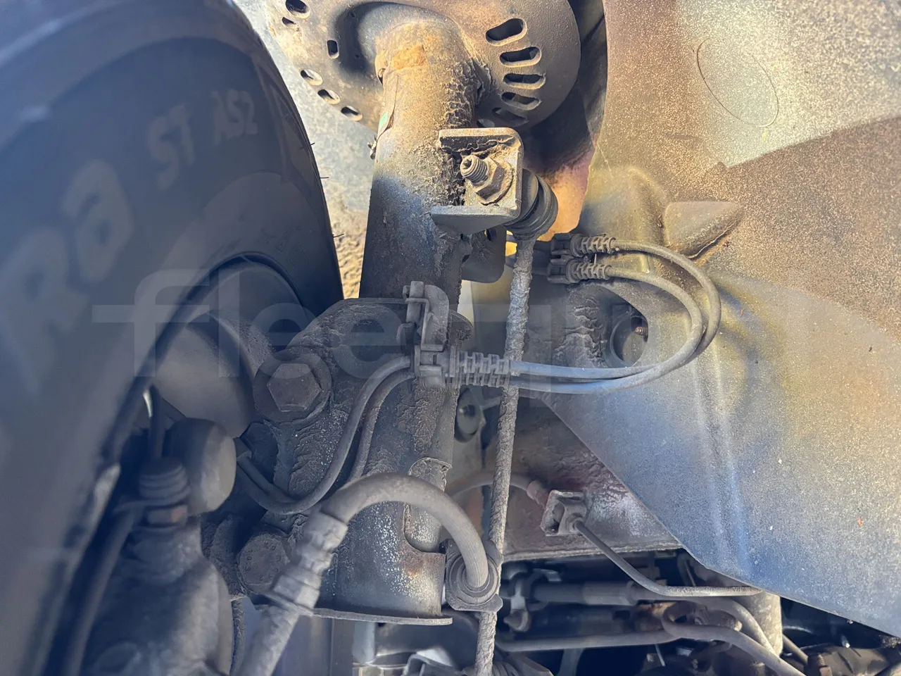 Mercedes-Benz Vito - First Axle Shock Absorbers Left Side