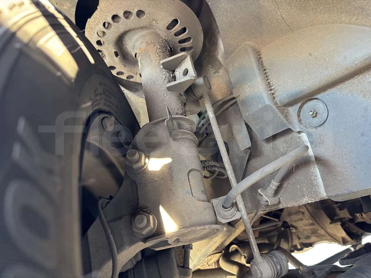 Mercedes-Benz Vito - First Axle Shock Absorbers Right Side