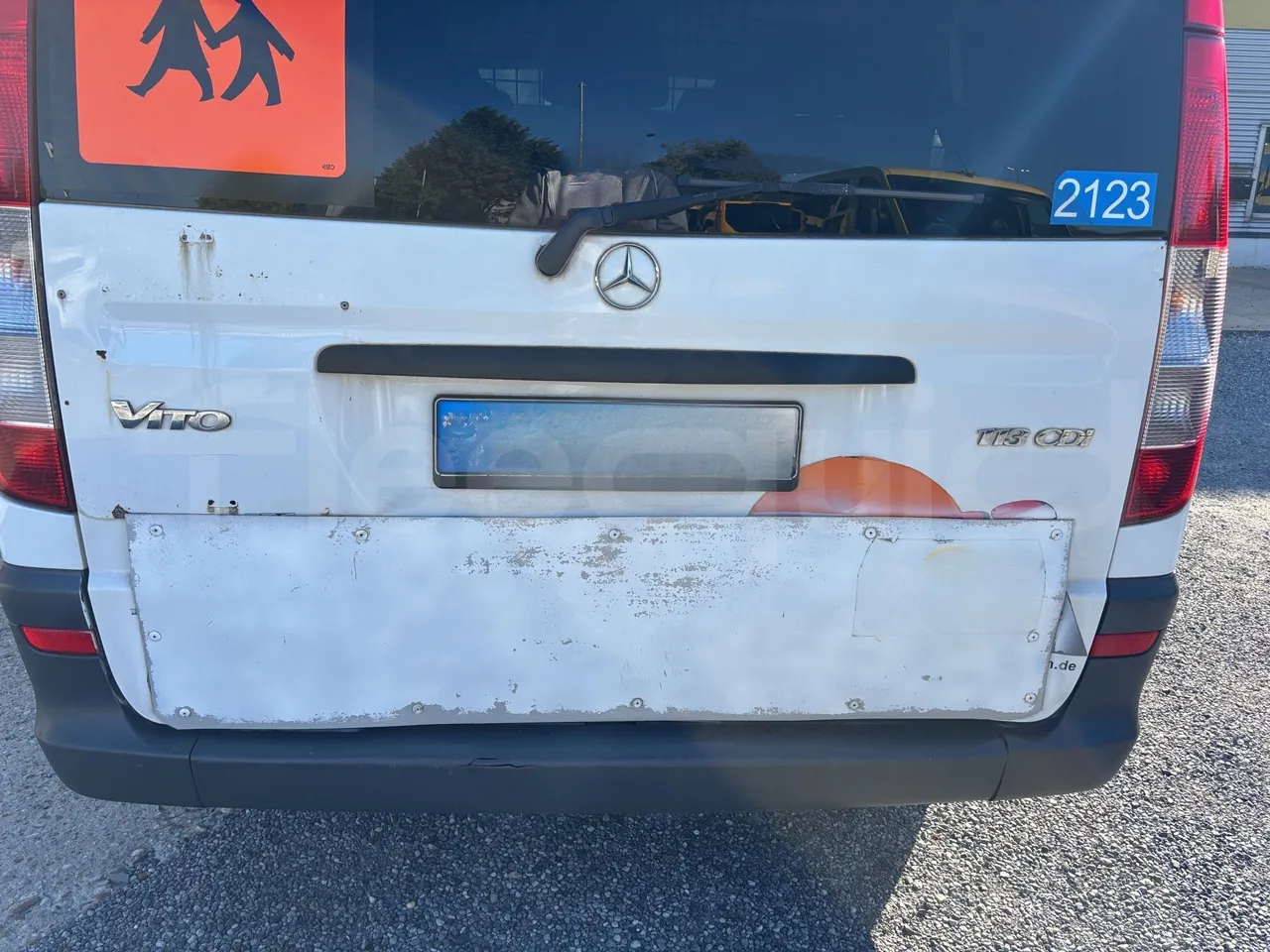Mercedes-Benz Vito - Rear Doors Open