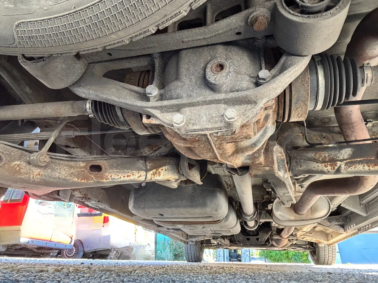 Mercedes-Benz Vito - Rear Undercarriage