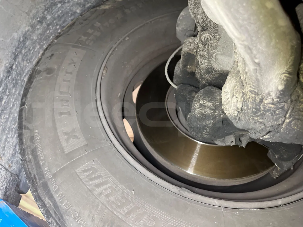 Mercedes-Benz Citaro O530 - Euro4 - 210kW - 11.950m - front discs left