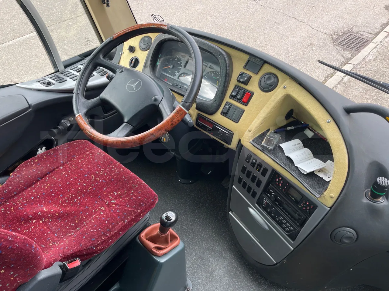 Mercedes-Benz OC 500 RF A4KF10 - EUR4 - 315kW - 12.000m - buttons panels on