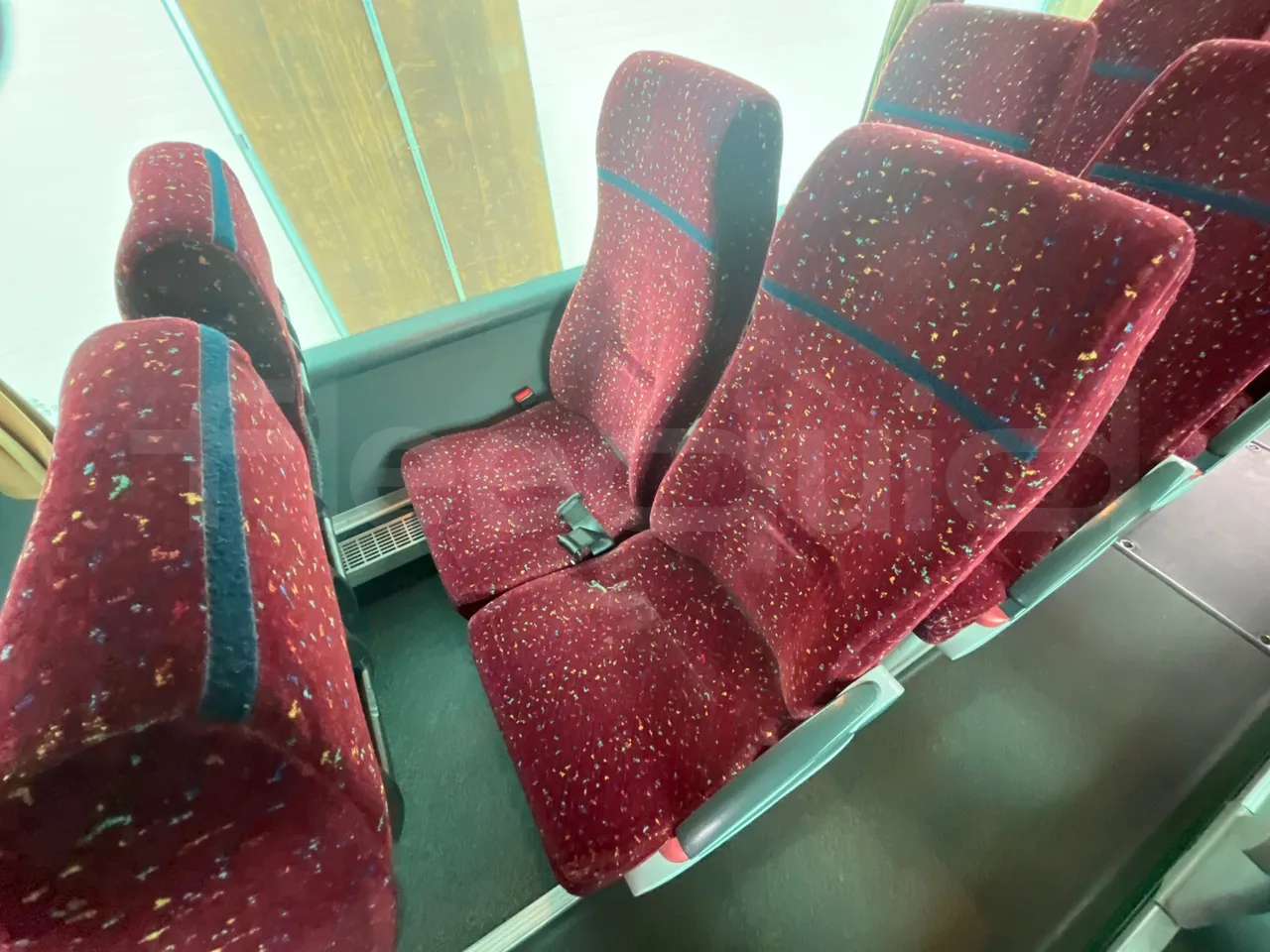 Mercedes-Benz OC 500 RF A4KF10 - EUR4 - 315kW - 12.000m - single seat detail