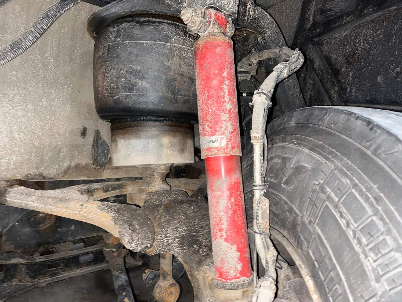 Mercedes-Benz OC 500 RF A4KF10 - EUR4 - 315kW - 12.000m - front air springs left