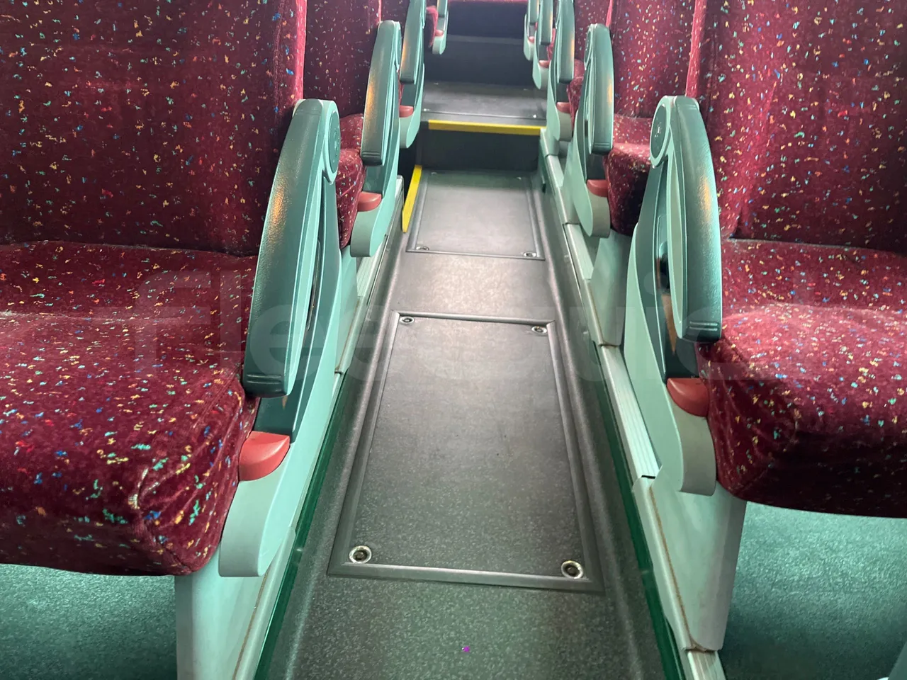 Mercedes-Benz OC 500 RF A4KF10 - EUR4 - 315kW - 12.000m - floor hatches photo