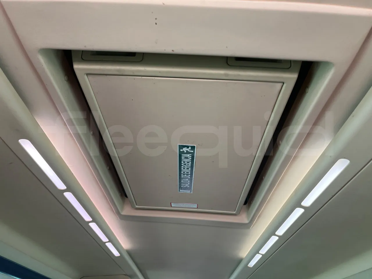 Mercedes-Benz OC 500 RF A4KF10 - EUR4 - 315kW - 12.000m - roof hatch 1