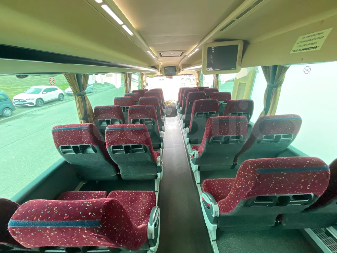 Mercedes-Benz OC 500 RF A4KF10 - EUR4 - 315kW - 12.000m - forward view middle aisle