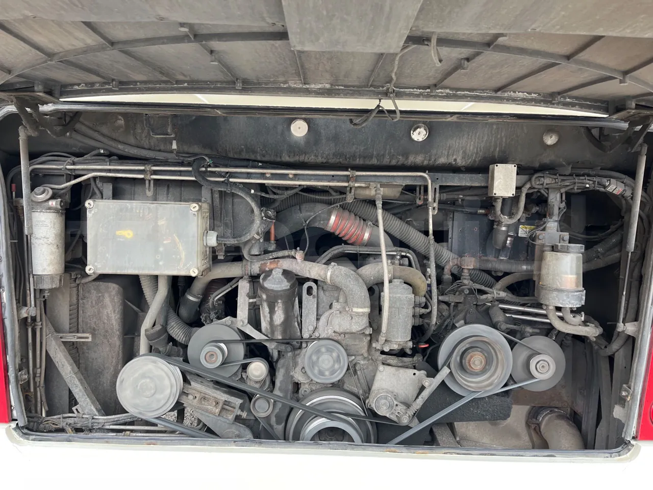 Mercedes-Benz OC 500 RF A4KF10 - EUR4 - 315kW - 12.000m - rear hatch open