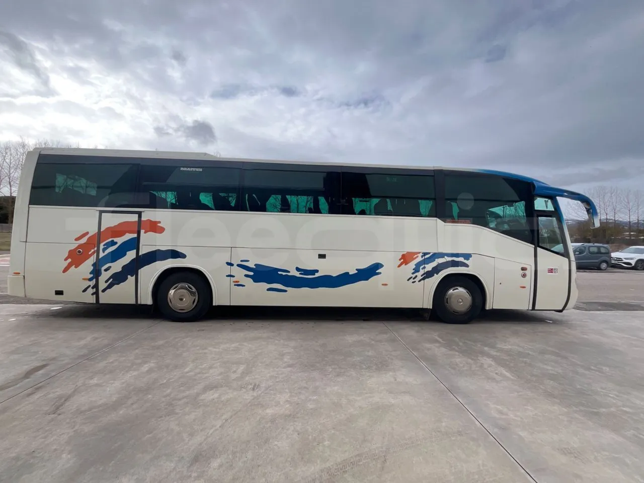 Mercedes-Benz OC 500 RF A4KF10 - EUR4 - 315kW - 12.000m - right side doors closed