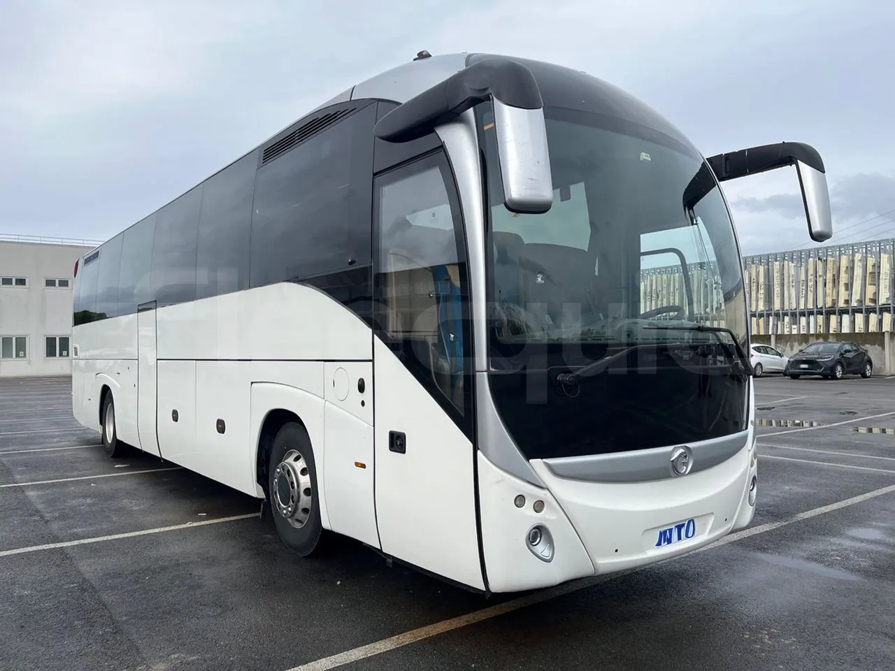 Iveco Irisbus France Magelys HD - Euro5 - 331kW - 12-250mt - 3/4 front right doors