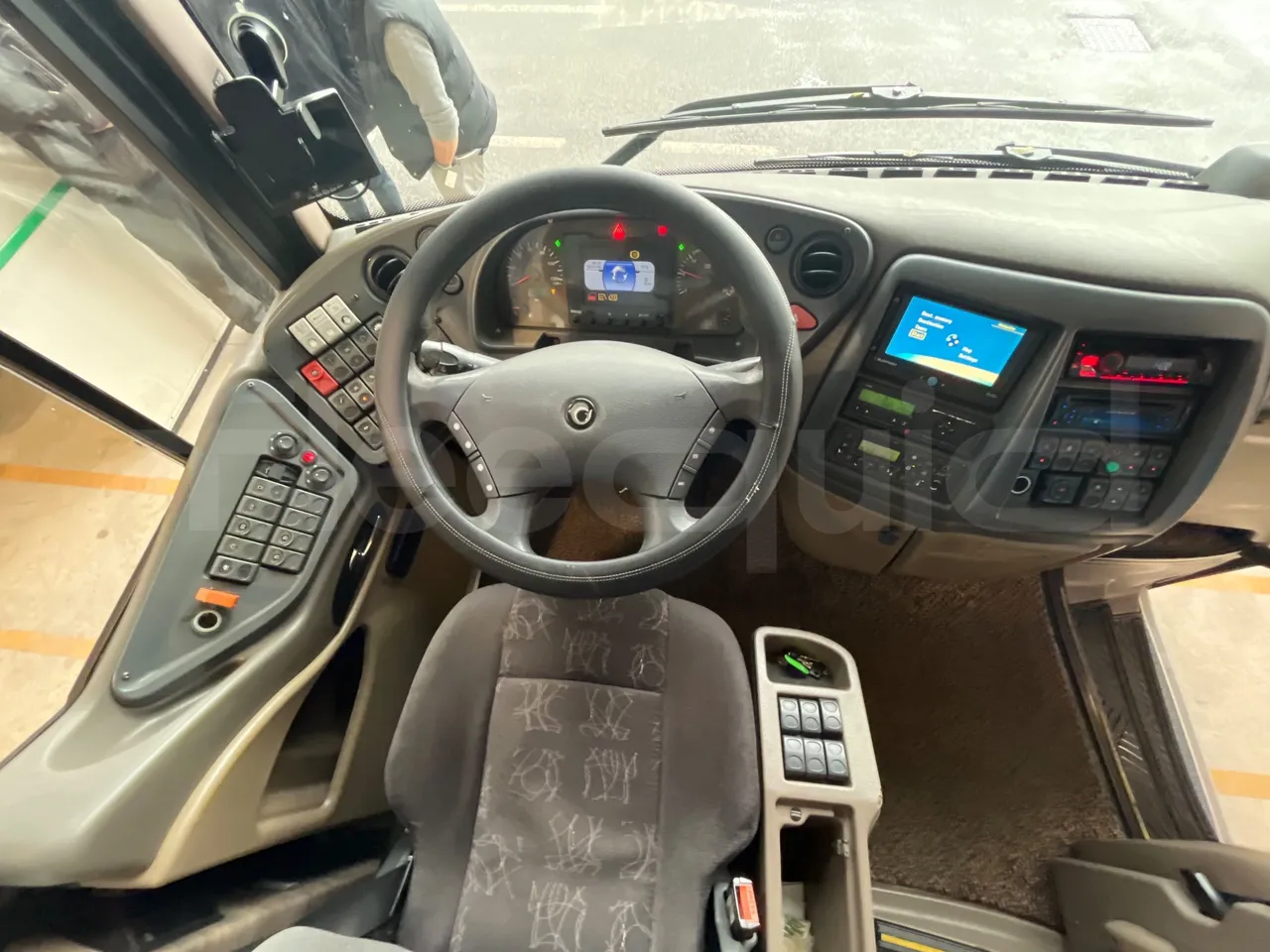 Iveco Irisbus France Magelys HD - Euro5 - 331kW - 12-250mt - buttons panels on