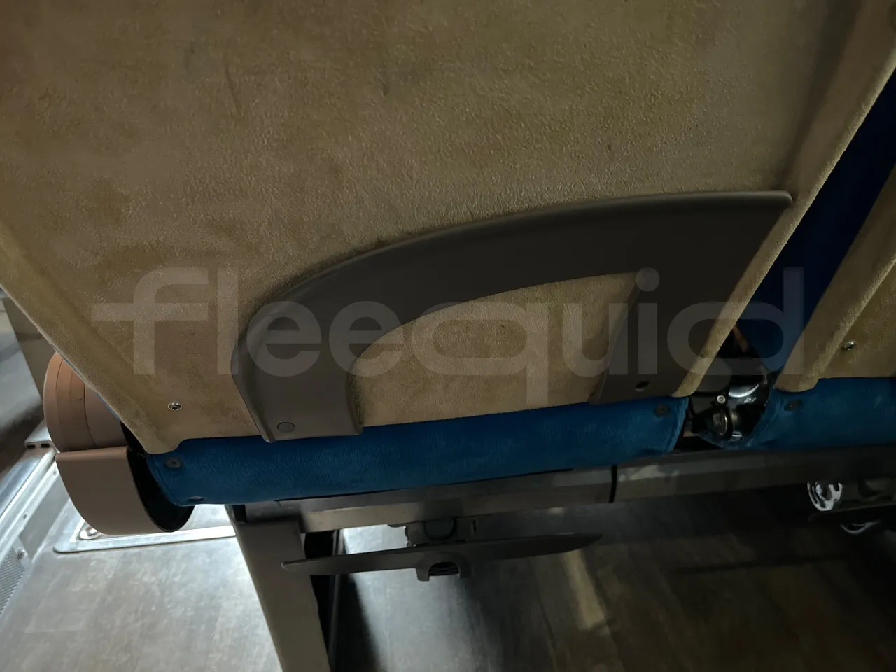 Iveco Irisbus France Magelys HD - Euro5 - 331kW - 12-250mt - mesh detail photo