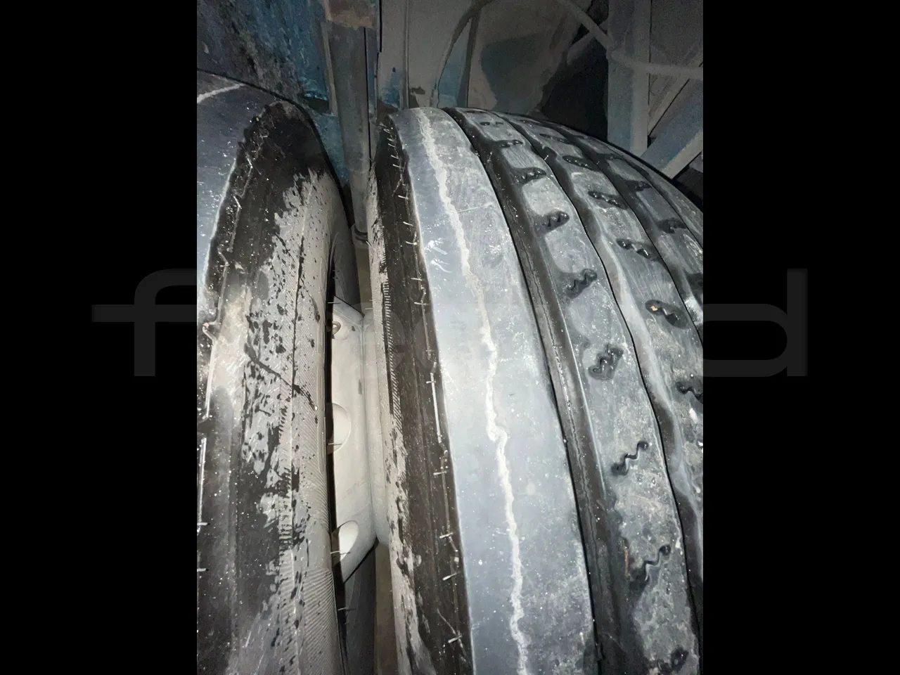 Iveco Irisbus France Magelys HD - Euro5 - 331kW - 12-250mt - axle 2 discs left