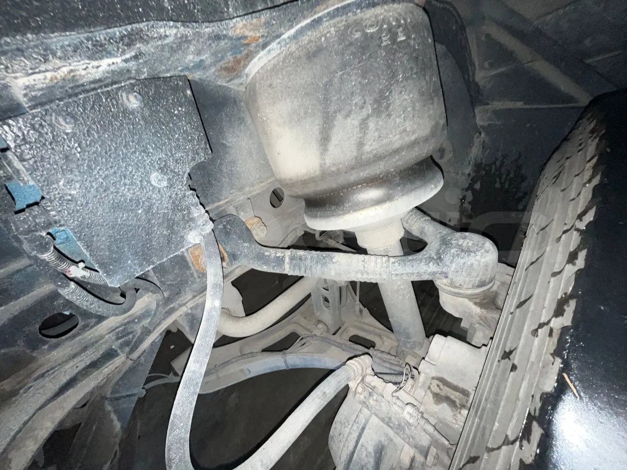 Iveco Irisbus France Magelys HD - Euro5 - 331kW - 12-250mt - front brake calipers left