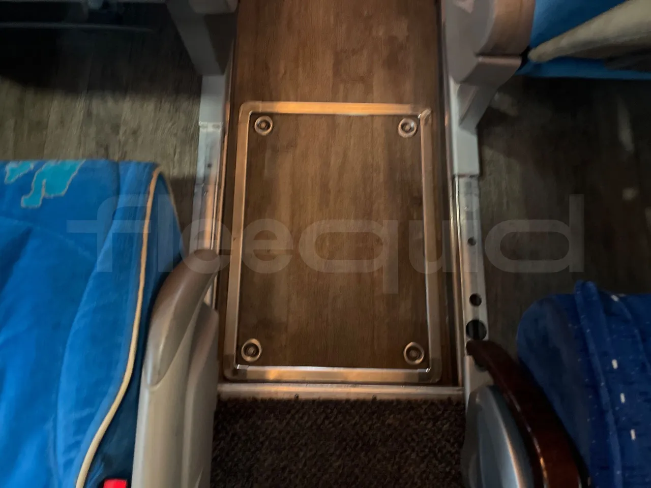 Iveco Irisbus France Magelys HD - Euro5 - 331kW - 12-250mt - floor hatches photo