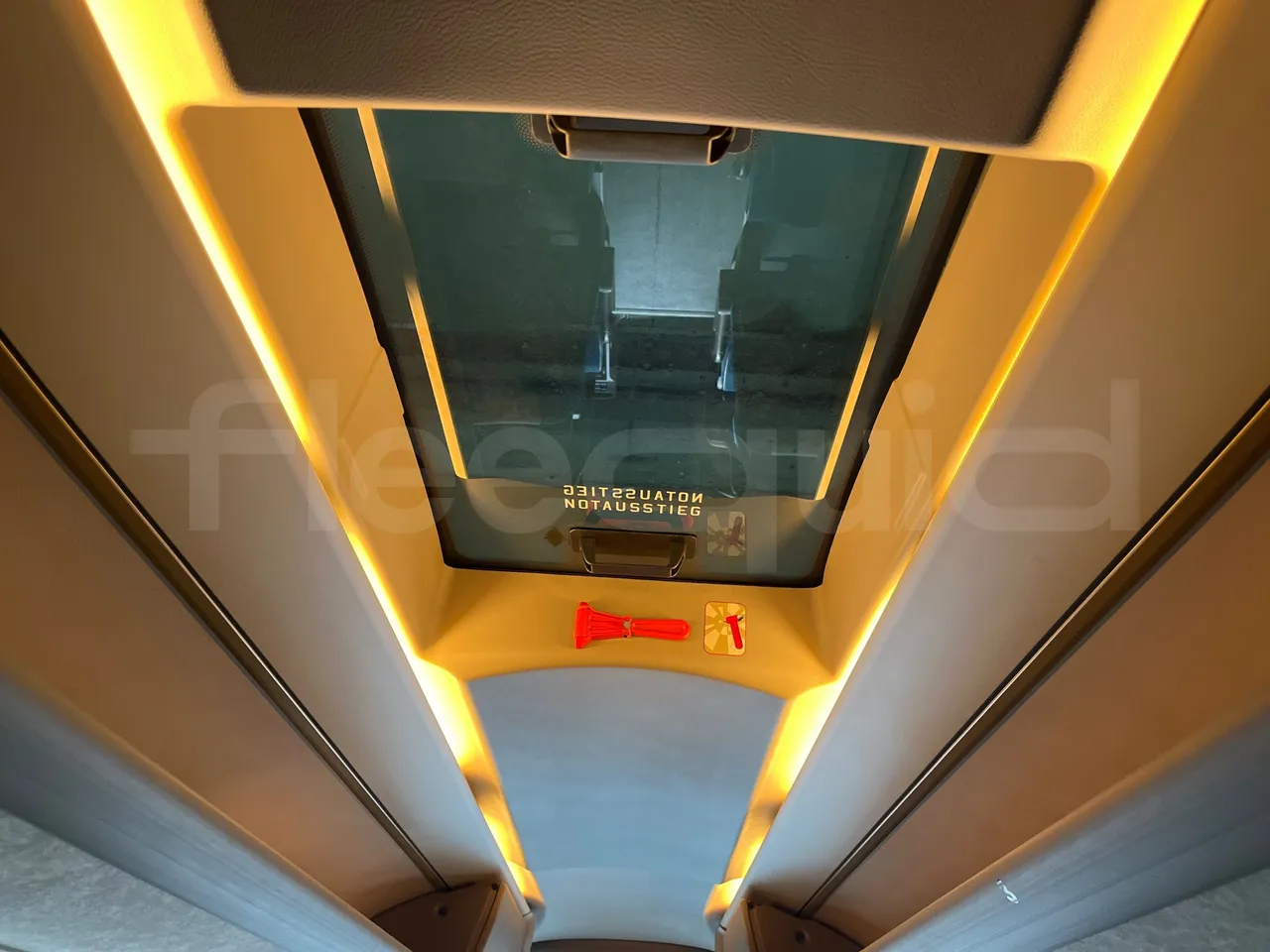 Iveco Irisbus France Magelys HD - Euro5 - 331kW - 12-250mt - roof hatch 1