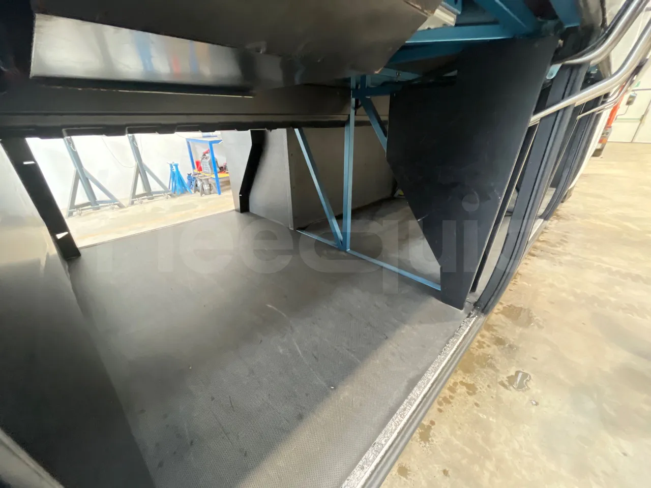 Iveco Irisbus France Magelys HD - Euro5 - 331kW - 12-250mt - internal frame rust check