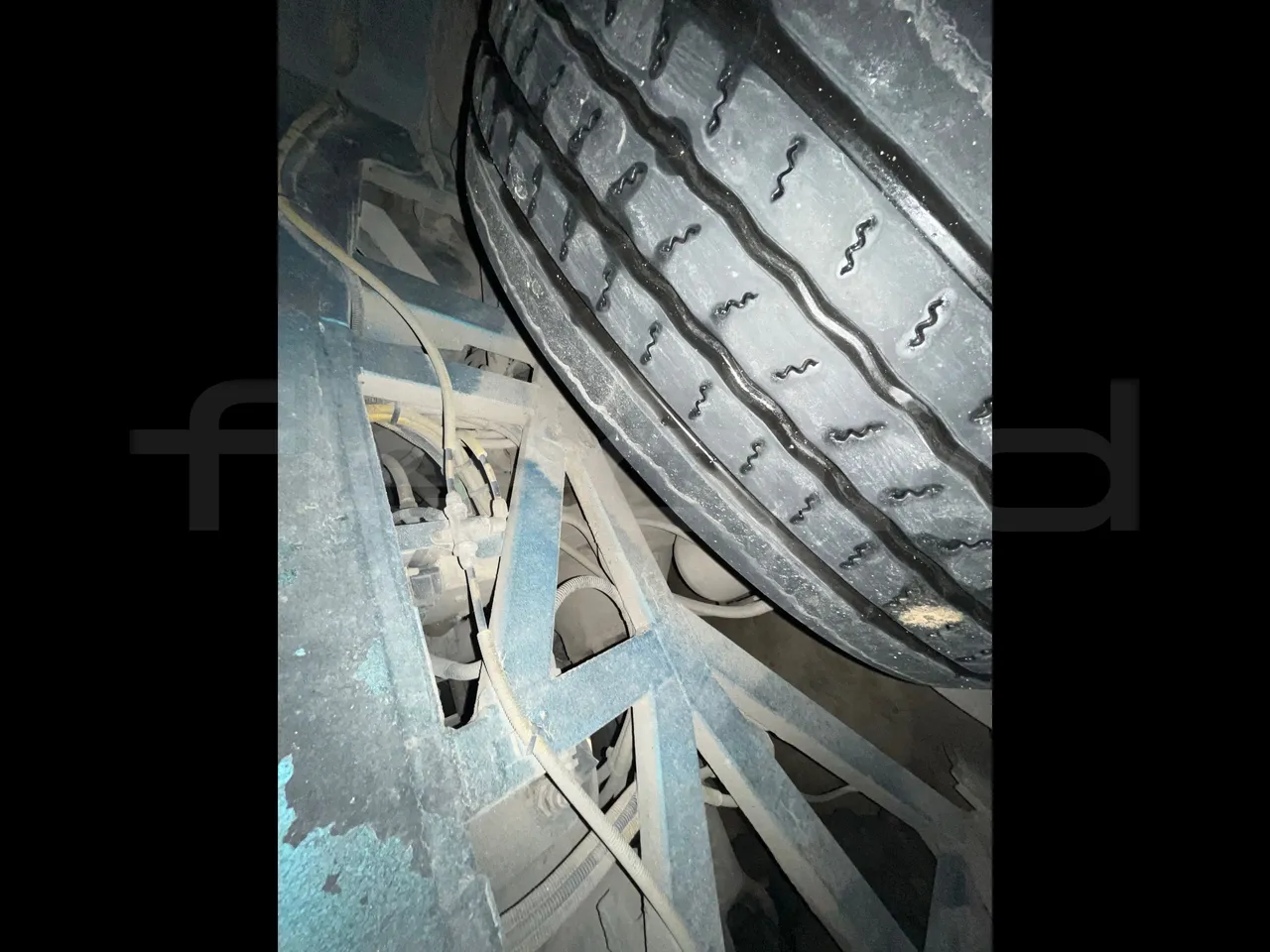 Iveco Irisbus France Magelys HD - Euro5 - 331kW - 12-250mt - axle 2 shock absorbers 2 left