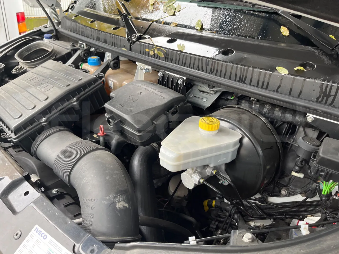 Iveco Daily A65C18 -EUR6 -132kW -7.498m - air conditioning compressor