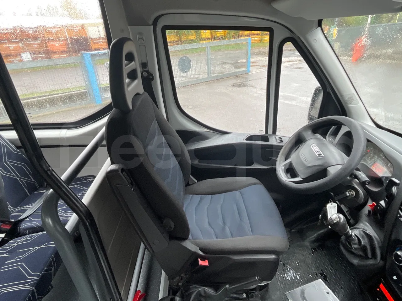 Iveco Daily A65C18 -EUR6 -132kW -7.498m - driver's seat photo