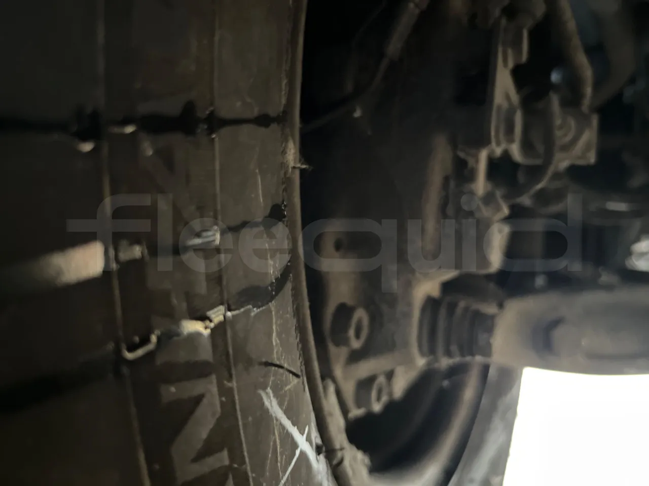 Iveco Daily A65C18 -EUR6 -132kW -7.498m - front brake calipers left