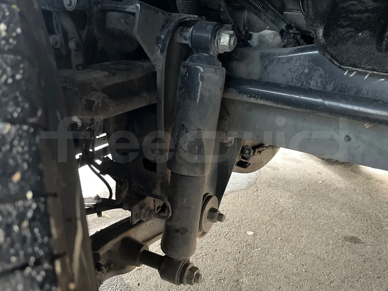 Iveco Daily A65C18 -EUR6 -132kW -7.498m - front shock absorbers left