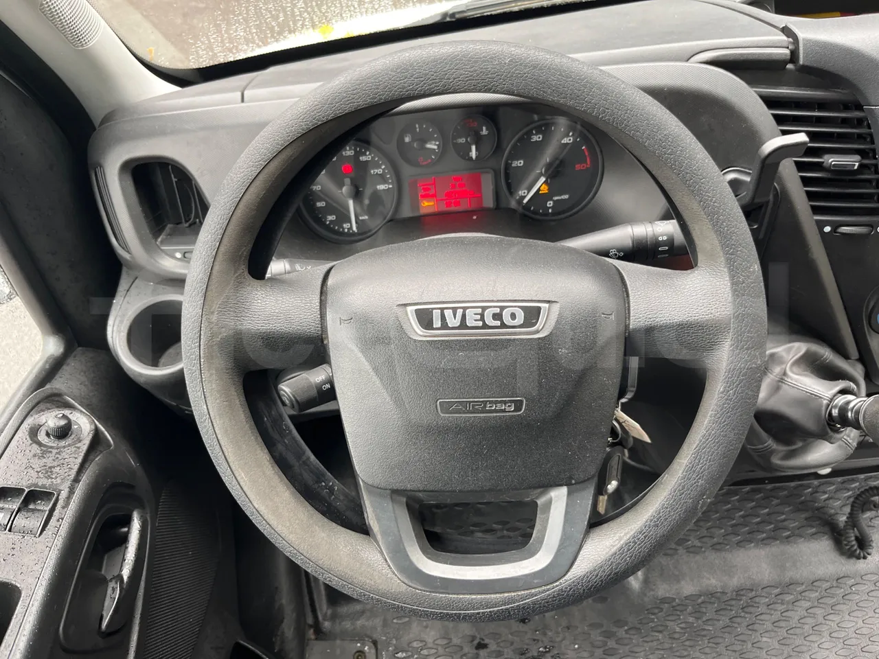 Iveco Daily A65C18 -EUR6 -132kW -7.498m - steering wheel photo