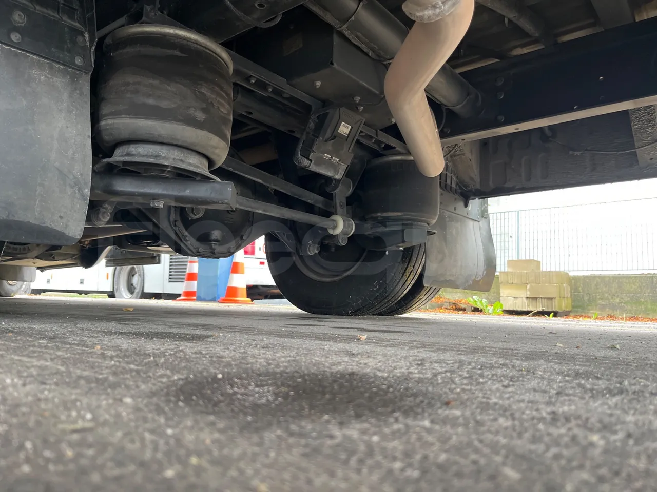 Iveco Daily A65C18 -EUR6 -132kW -7.498m - axle 3 right side