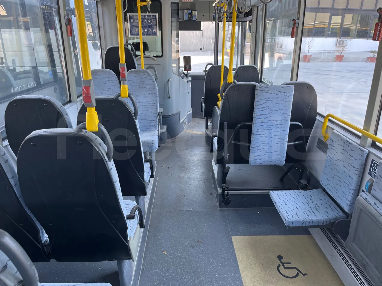 Man Lion's Classic A78 - forward view all seats last row height