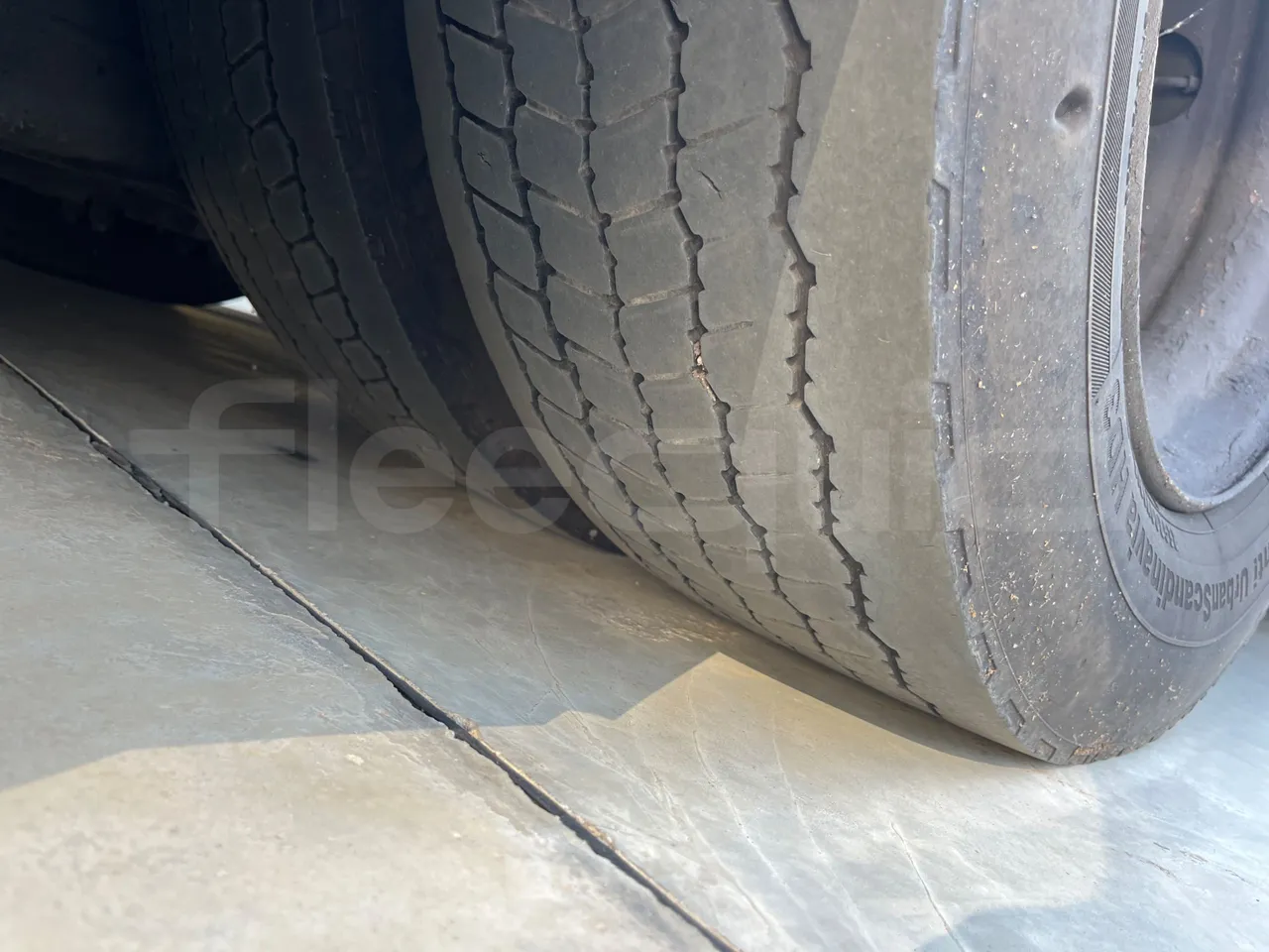 Man Lion's Classic A78 - tread condition front tires left