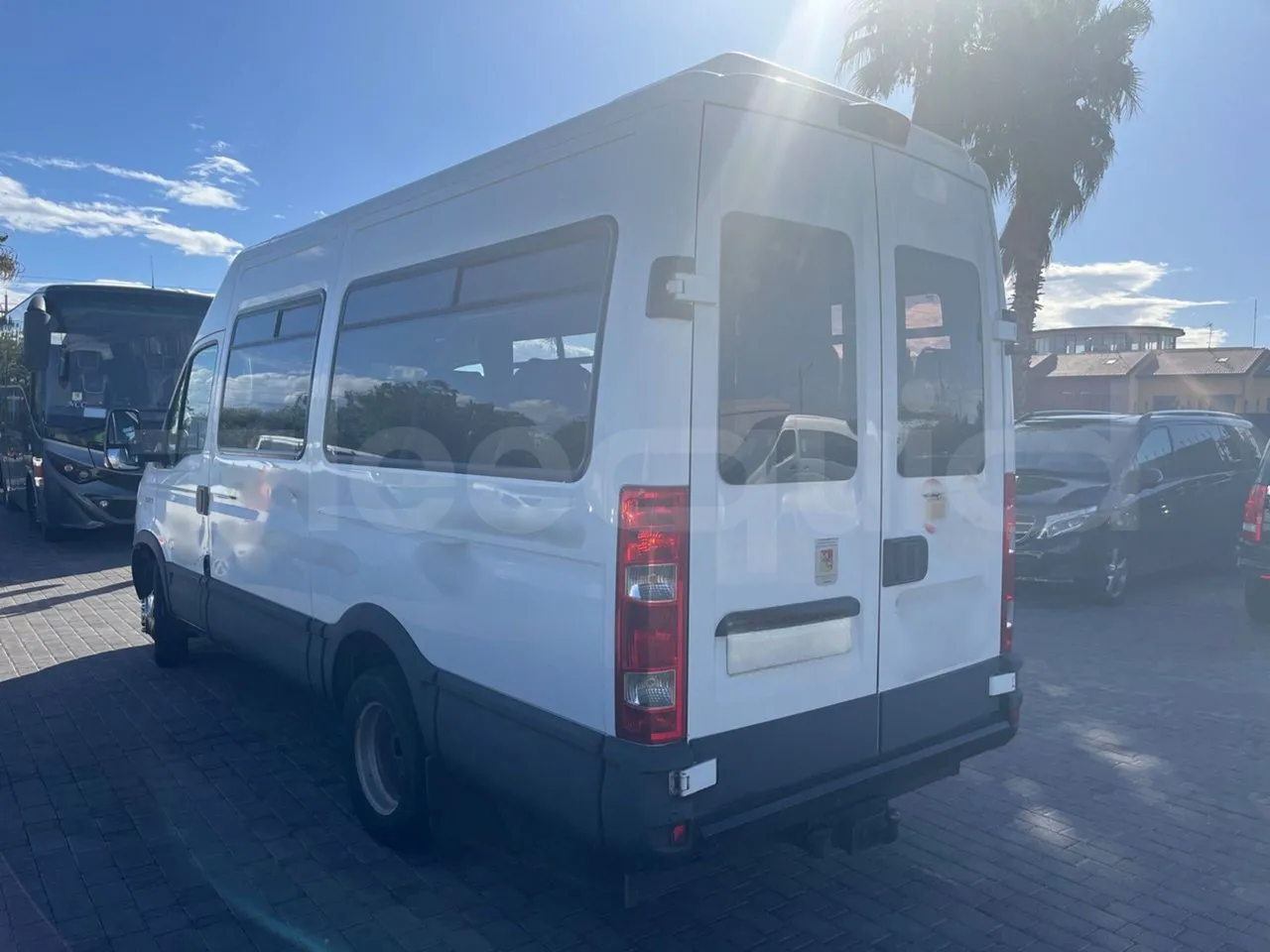 Iveco Daily A40C17 - EURO 5 - 125 kwH - 3/4 left rear side