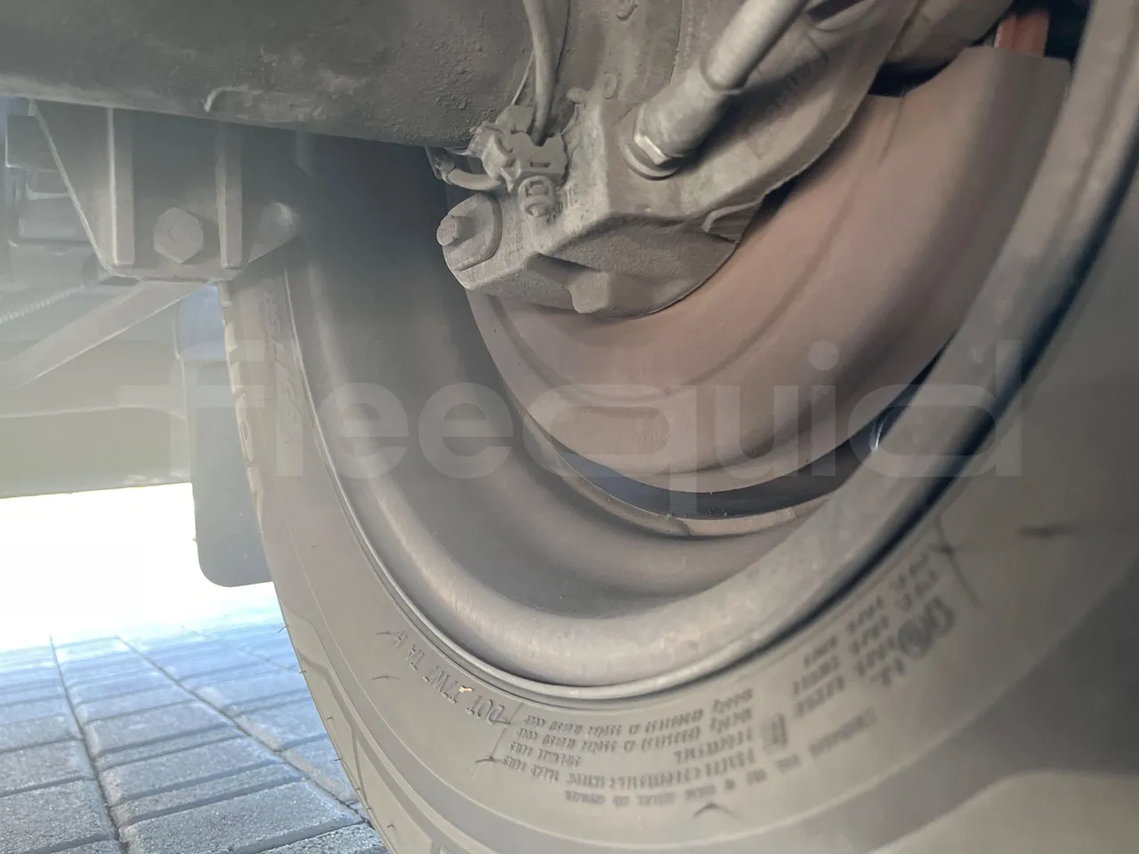 Iveco Daily A40C17 - EURO 5 - 125 kwH - axle 2 discs left