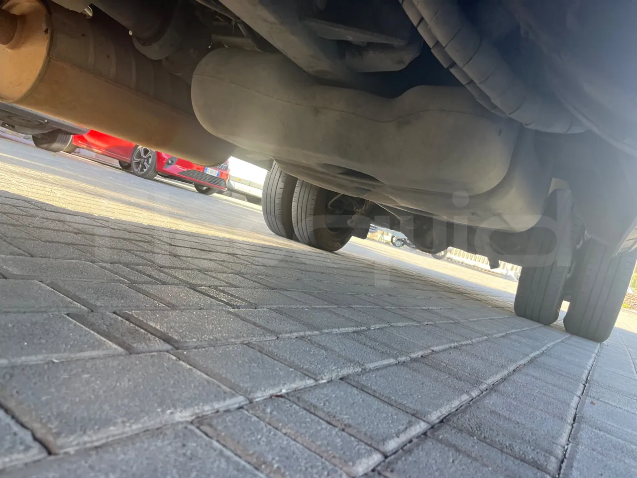 Iveco Daily A40C17 - EURO 5 - 125 kwH - central undercarriage photo