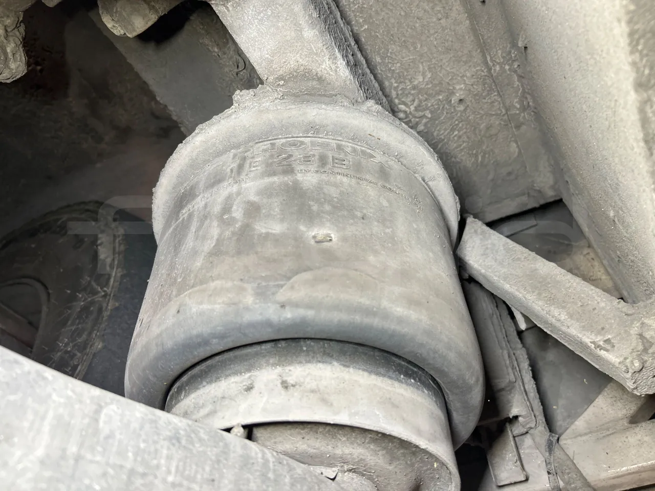 Heuliez GX127 GX127 - EUR5 - 160kW - 9.42m - axel 2 air springs 1 left
