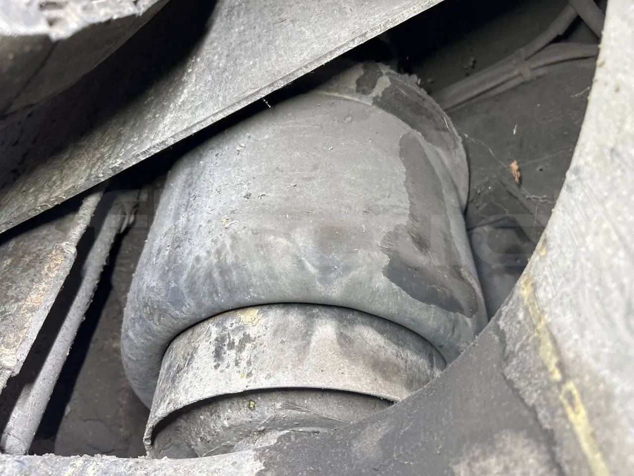 Heuliez GX127 GX127 - EUR5 - 160kW - 9.42m - axel 2 air springs 2 right