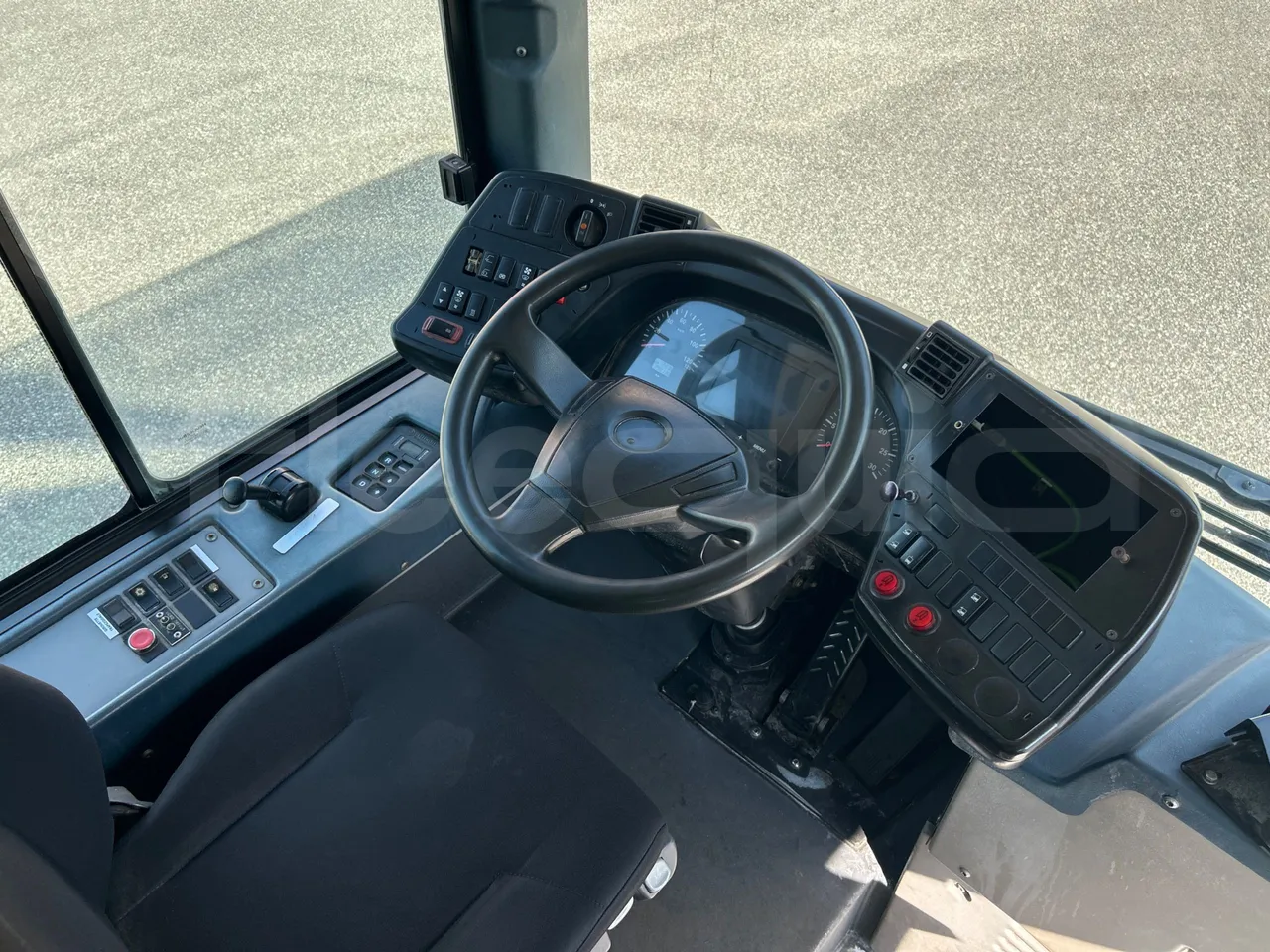 Heuliez GX127 GX127 - EUR5 - 160kW - 9.42m - buttons panels on (mandatory for bus to scrap)