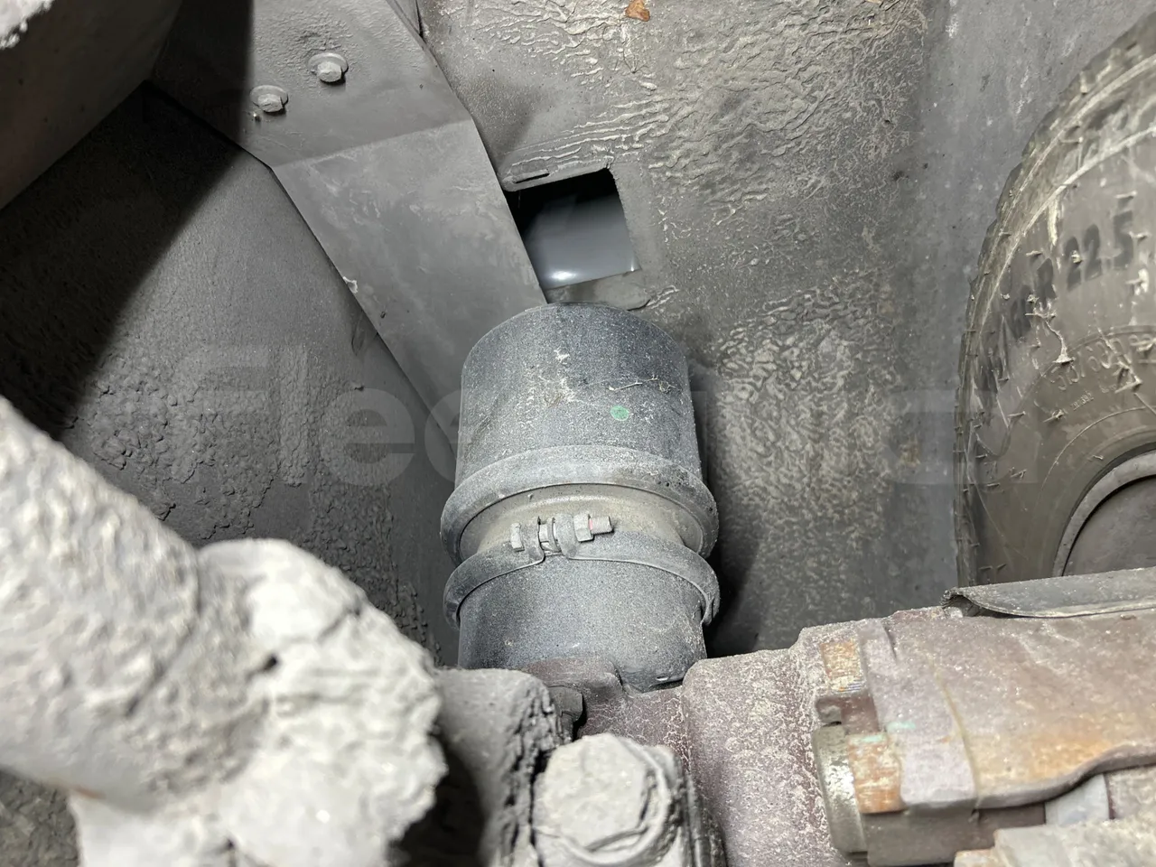 Heuliez GX127 GX127 - EUR5 - 160kW - 9.42m - axle 2 caliper brakes left