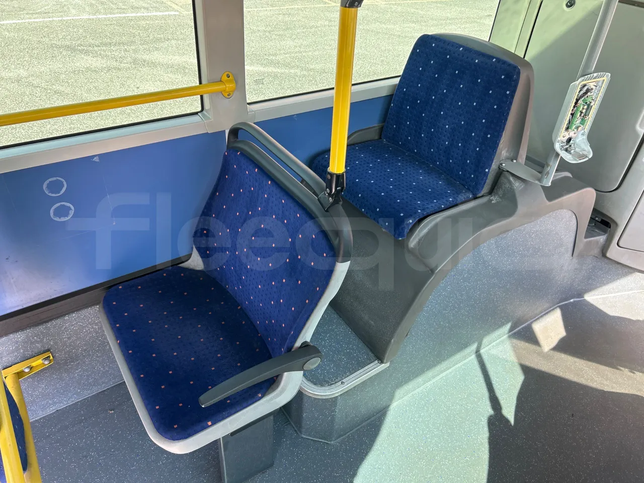 Heuliez GX127 GX127 - EUR5 - 160kW - 9.42m - single seat detail