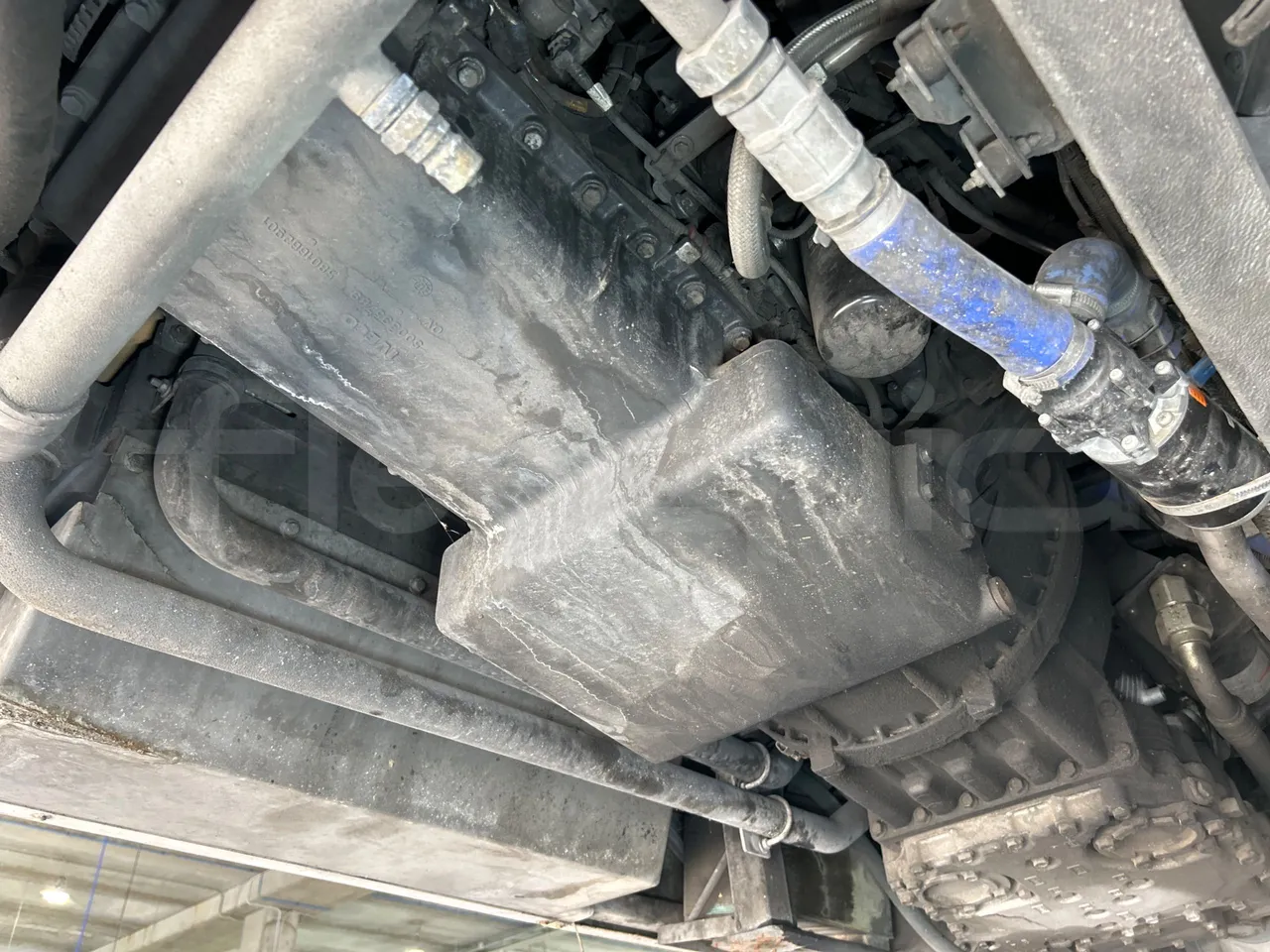 Heuliez GX127 GX127 - EUR5 - 160kW - 9.42m - engine without protection