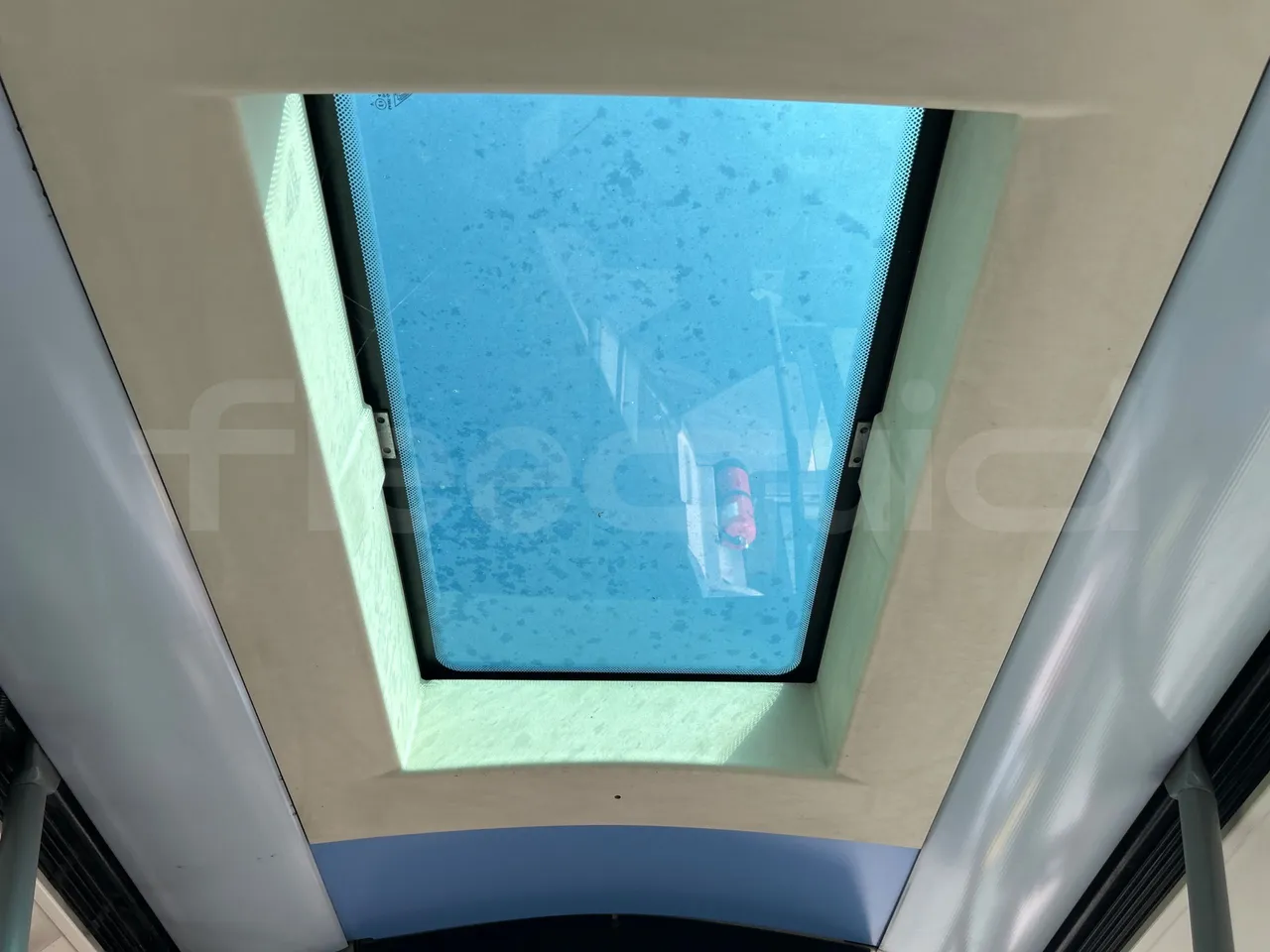 Heuliez GX127 GX127 - EUR5 - 160kW - 9.42m - roof hatch 1
