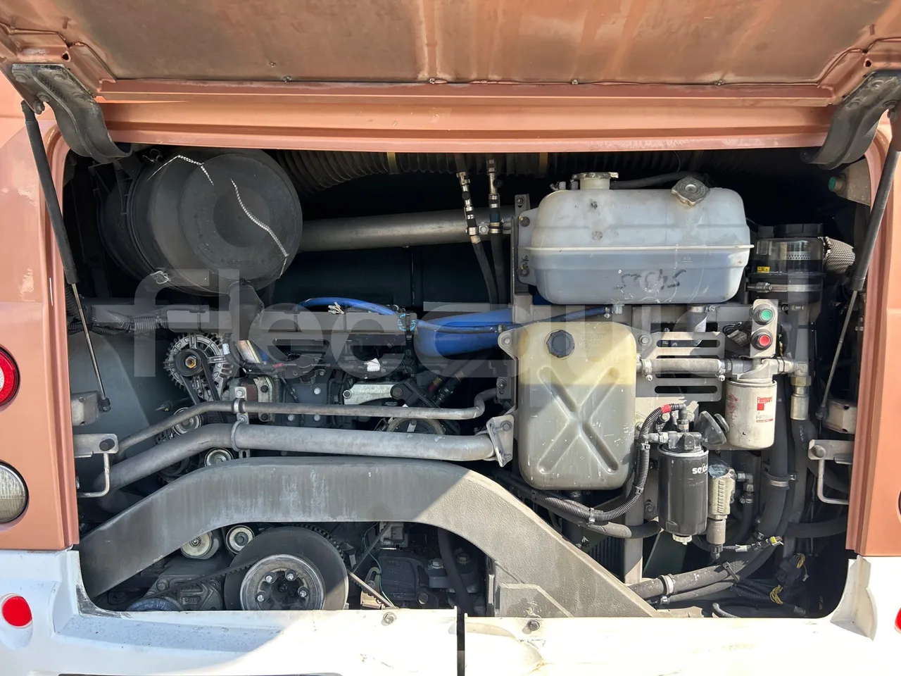 Heuliez GX127 GX127 - EUR5 - 160kW - 9.42m - rear hatch open (mandatory for bus to scrap)
