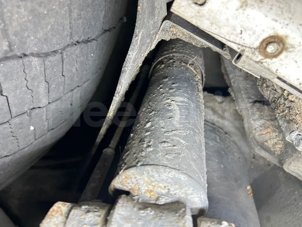 Heuliez GX127 GX127 - EUR5 - 160kW - 9.42m - axle 2 shock absorbers 2 left