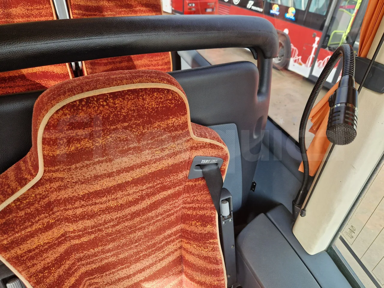 Irizar Scania K380EB - EUR4 - 279kW - 12m - driver microphone accessories photo