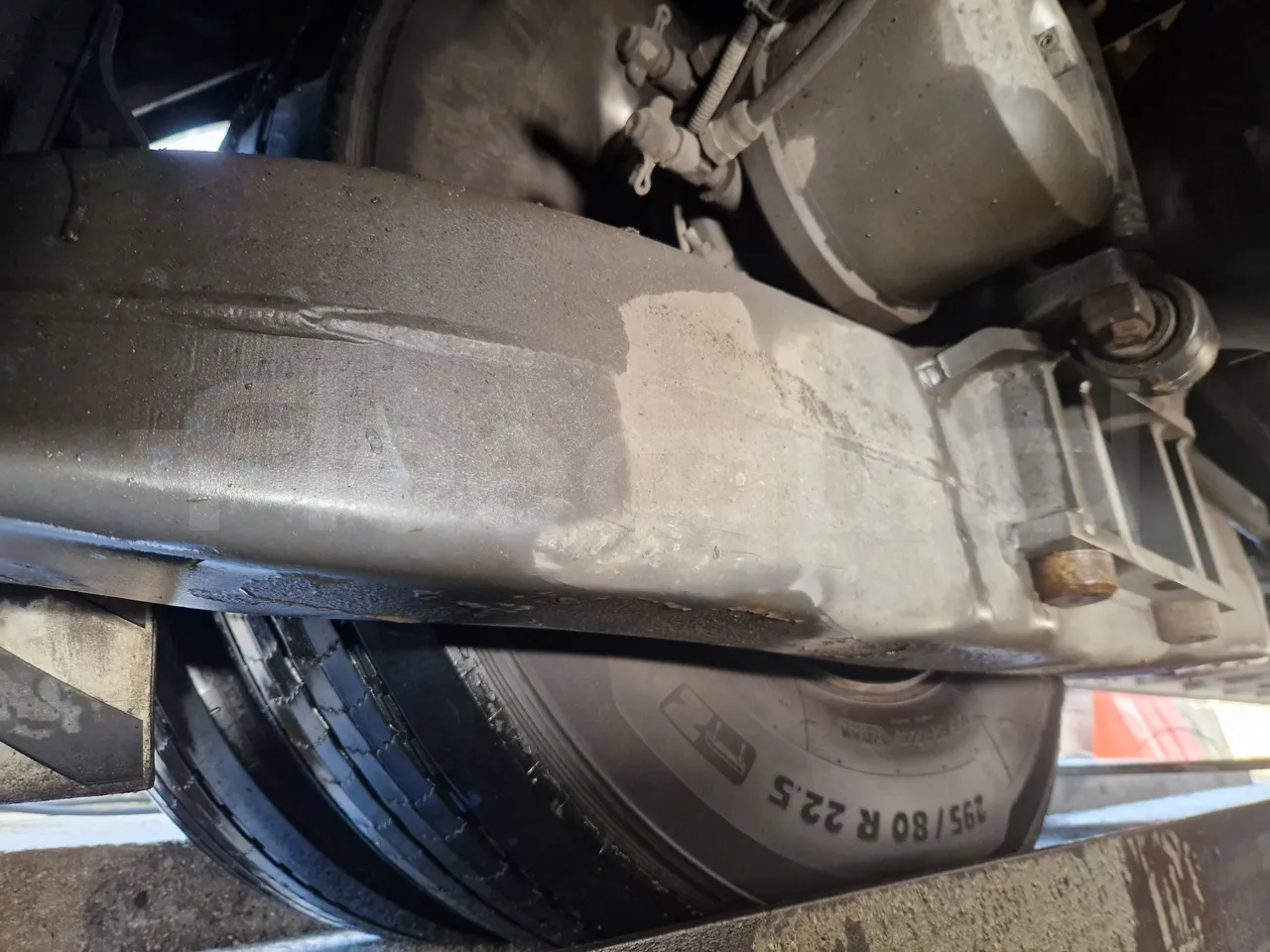 Irizar Scania K380EB - EUR4 - 279kW - 12m - axle 2 discs left