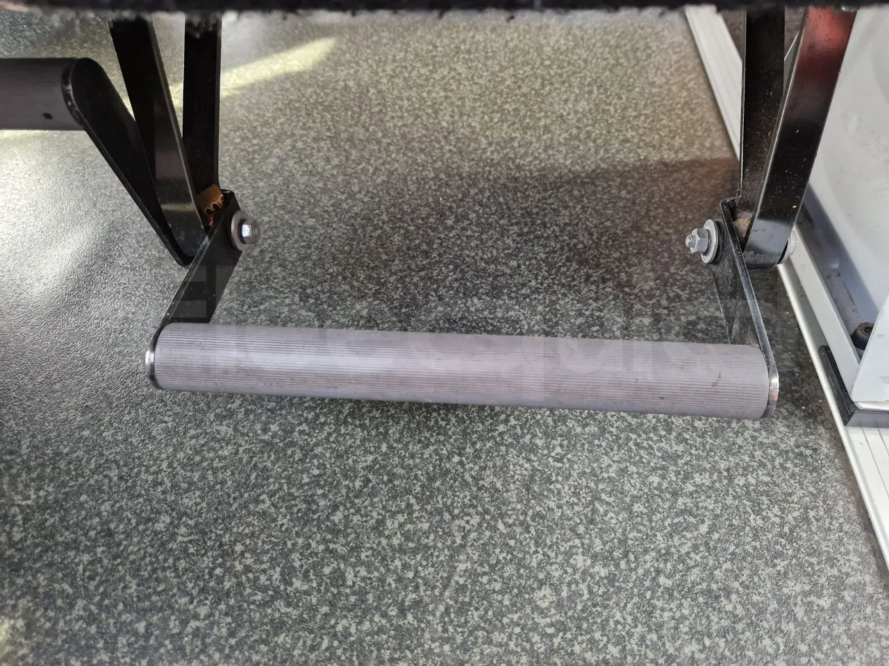 Irizar Scania K380EB - EUR4 - 279kW - 12m - footrest detail photo