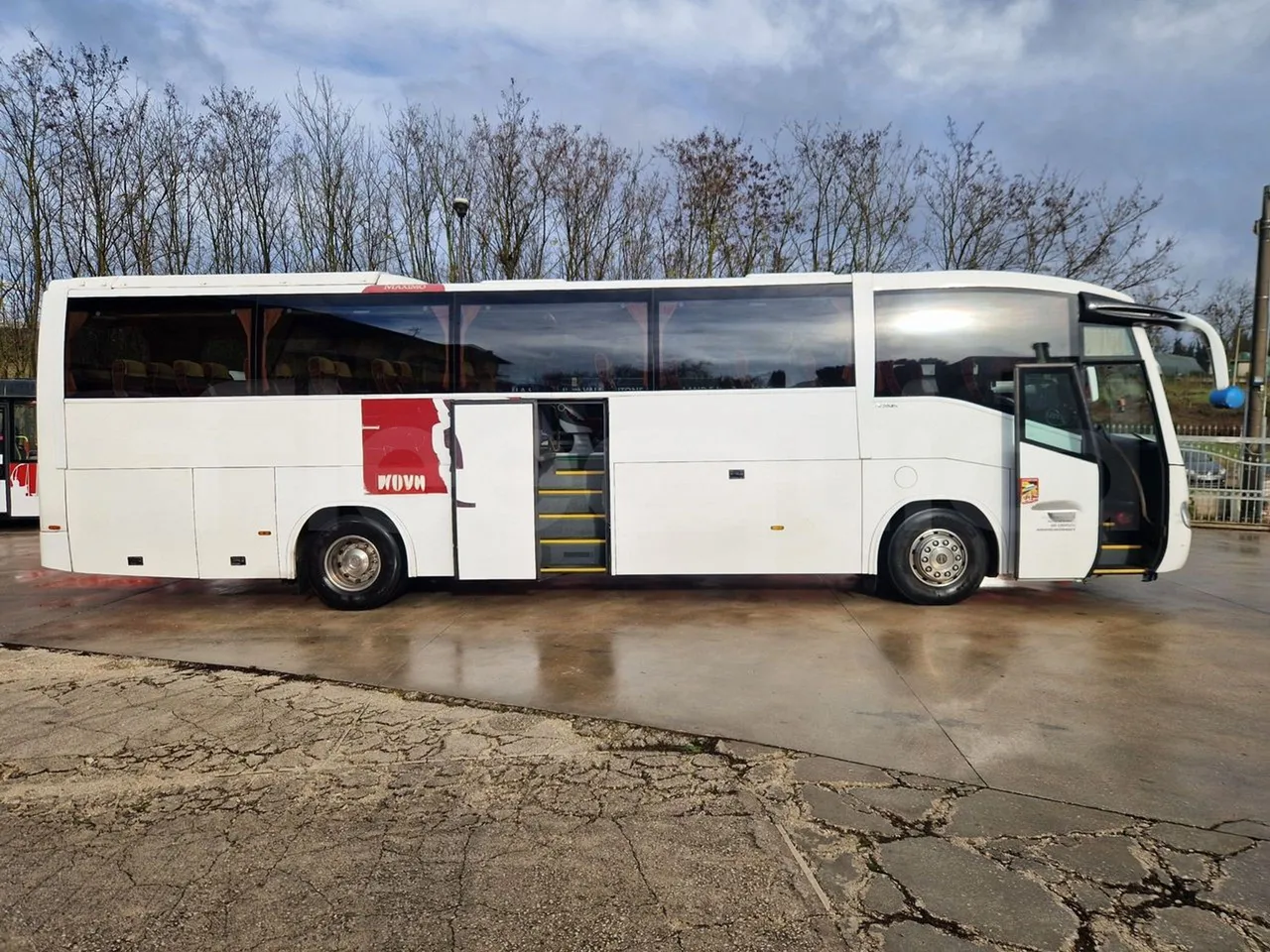 Irizar Scania K380EB - EUR4 - 279kW - 12m - right side doors open