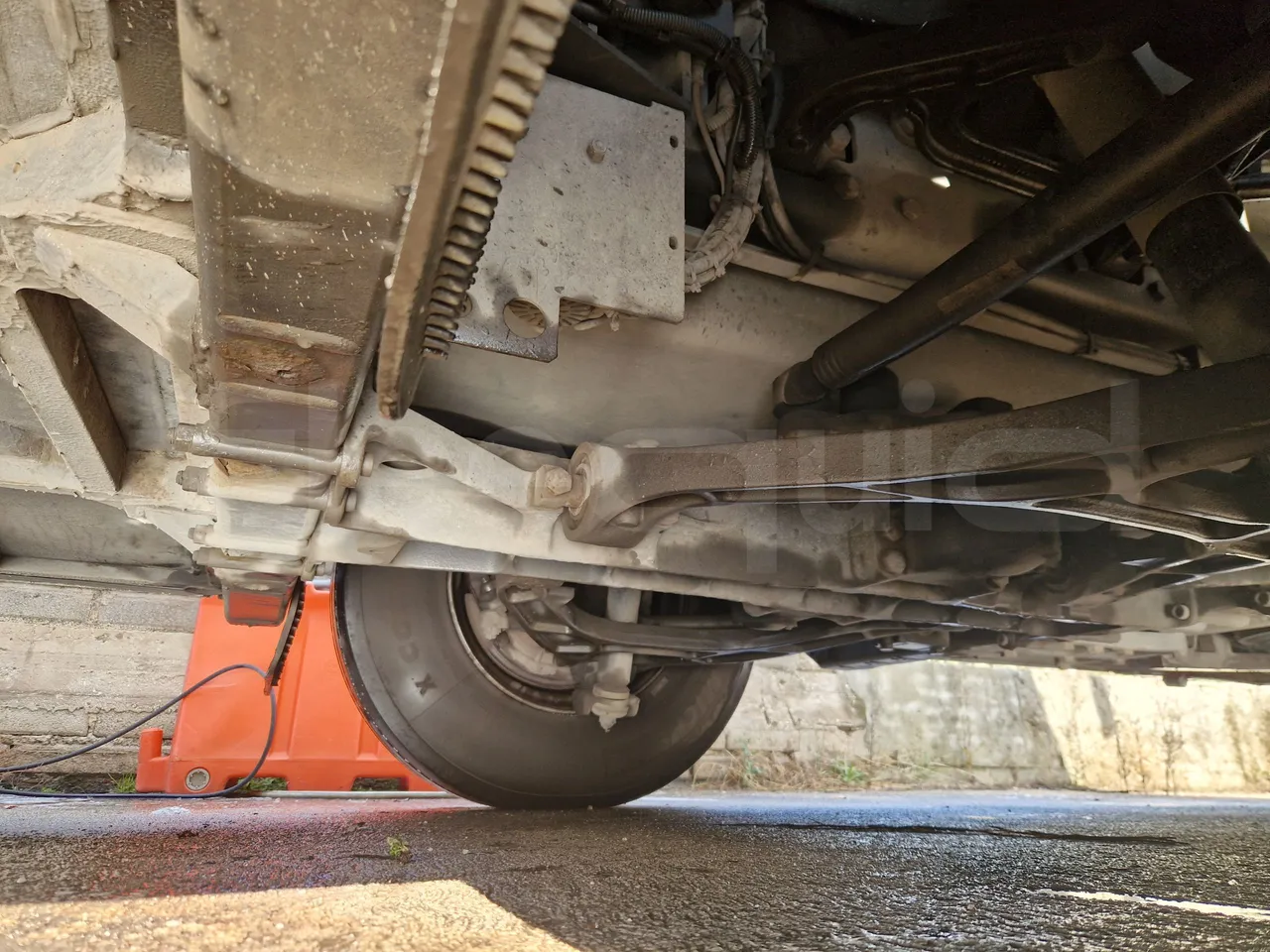 Irizar Scania K380EB - EUR4 - 279kW - 12m - front axle left side