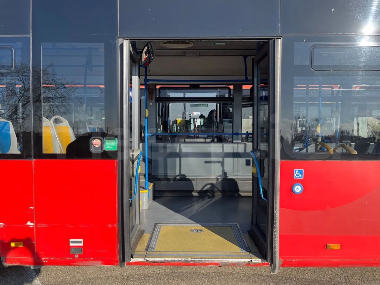 Mercedes-Benz Citaro O530 - Euro4 - 210kW - 11.950m - front door 2 open