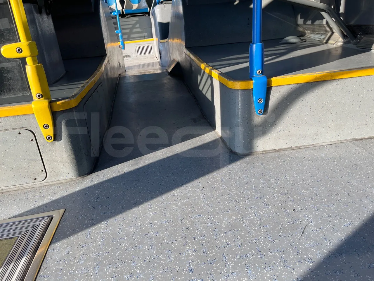 Mercedes-Benz Citaro O530 - Euro4 - 210kW - 11.950m - seat brackets photo